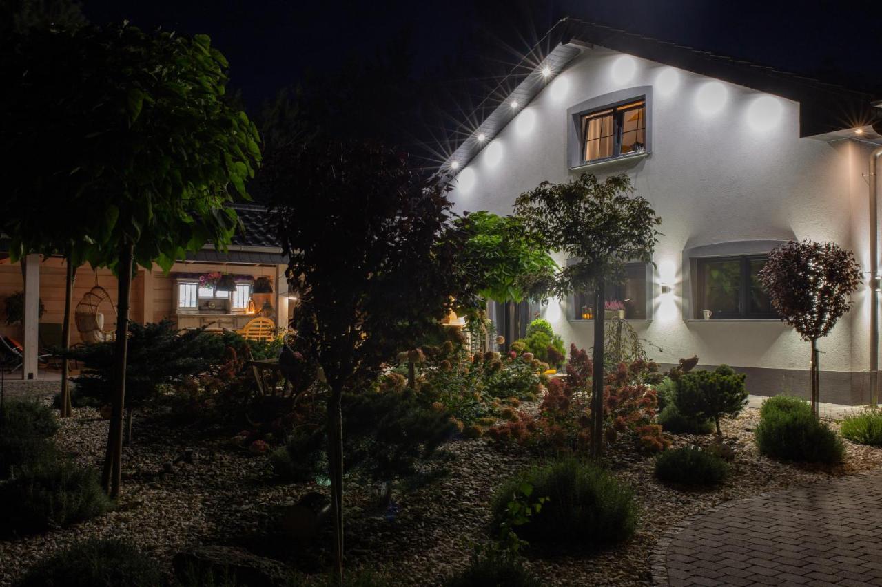 Hortus Apartament Z Klimatyzacja Boleslawiec  Exteriör bild